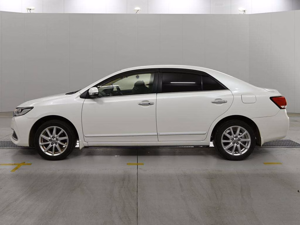 TOYOTA PREMIO