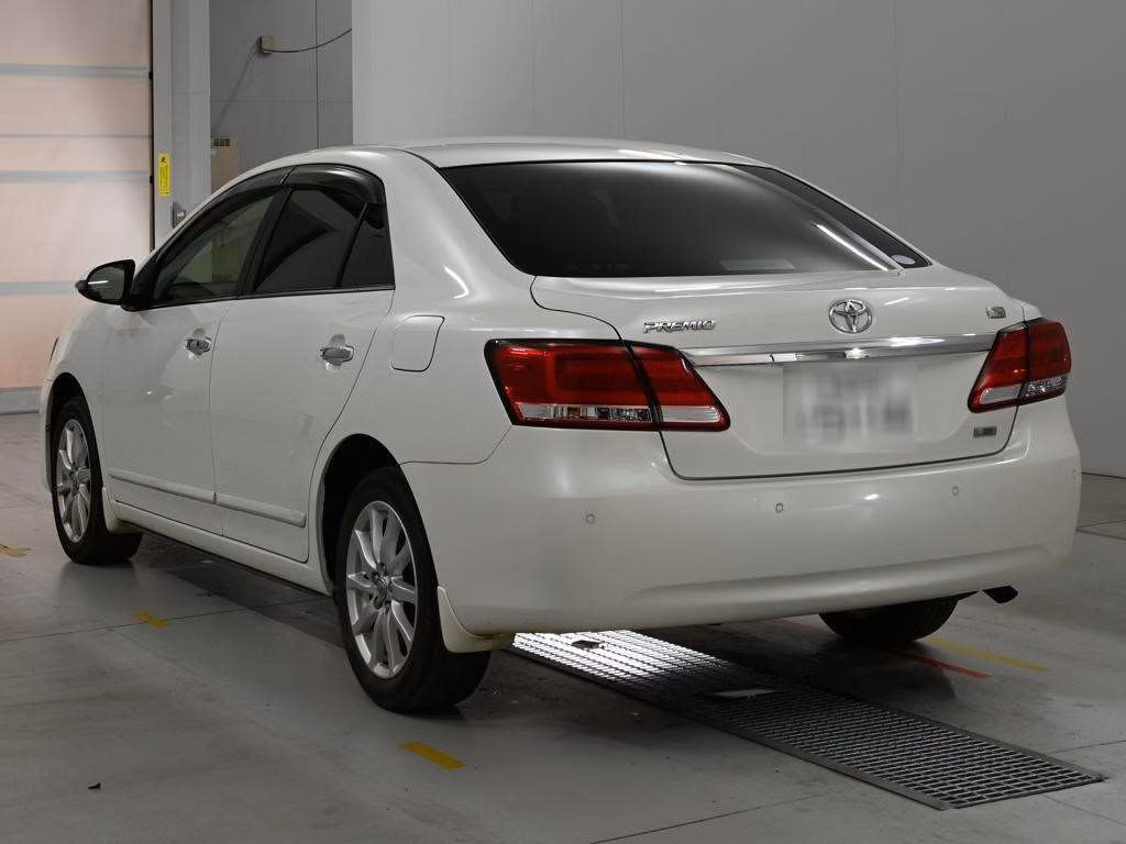 TOYOTA PREMIO