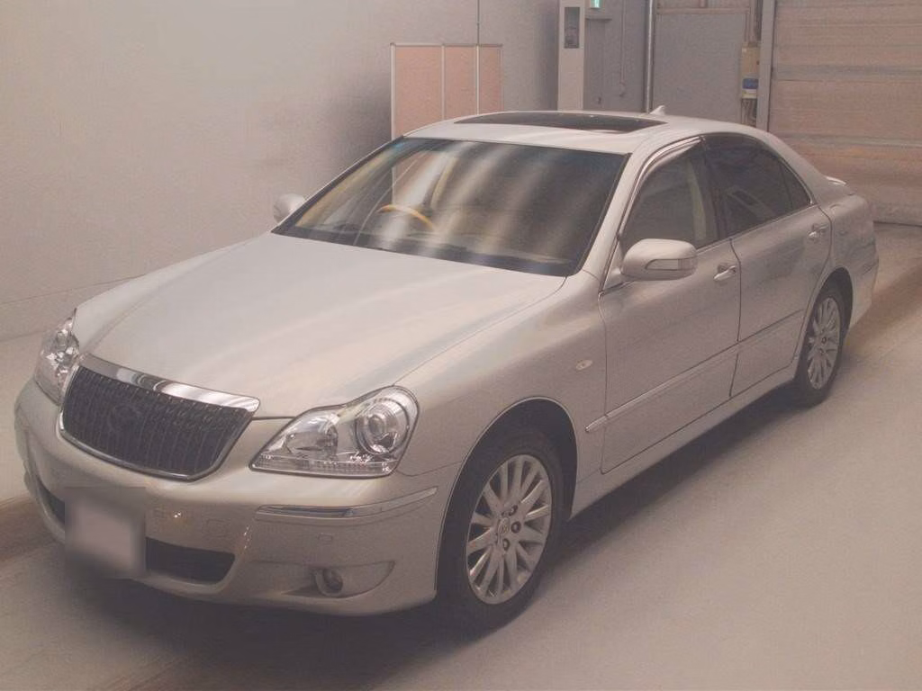 TOYOTA CROWN MAJESTA
