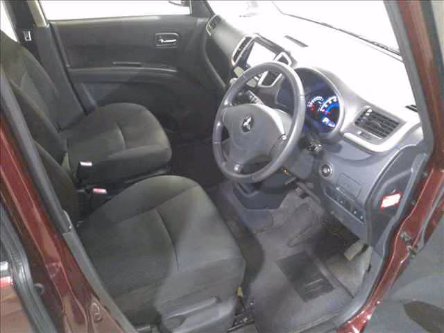 MITSUBISHI DELICA D:2