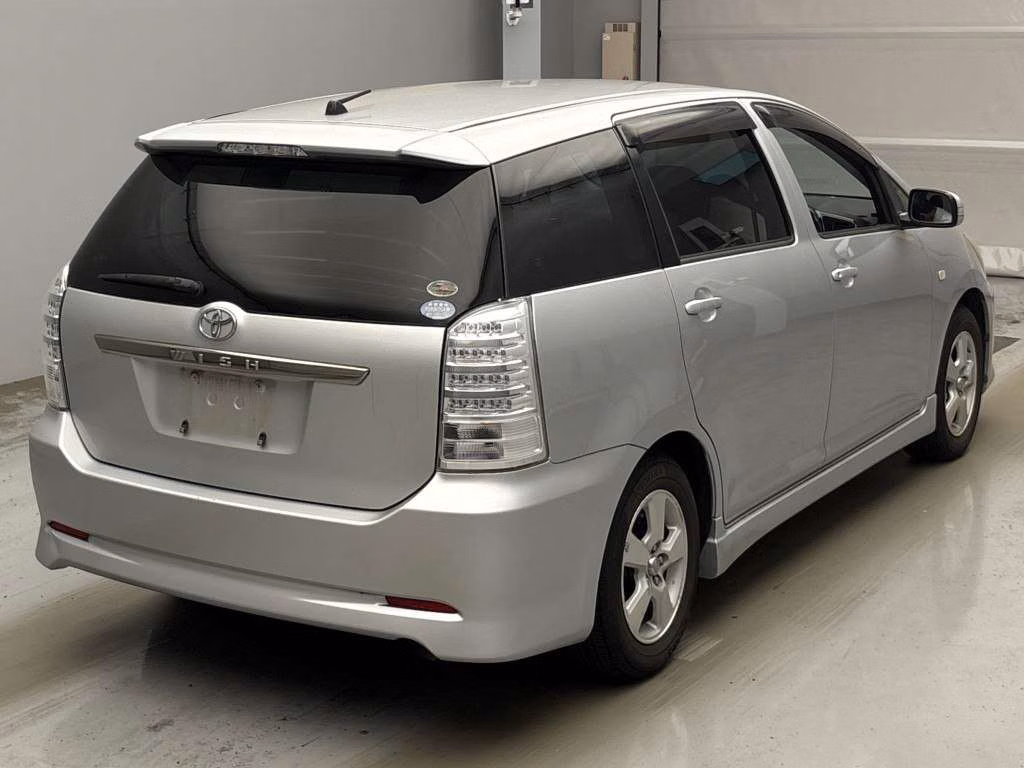 TOYOTA WISH