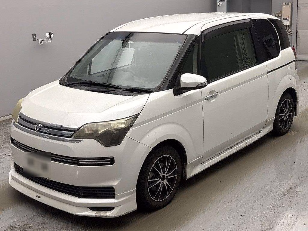 TOYOTA SPADE