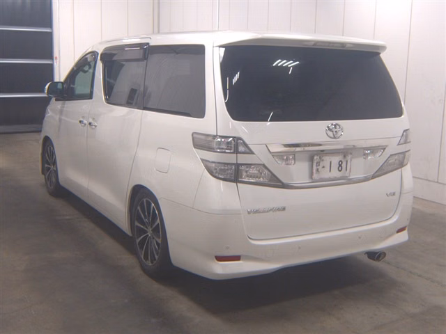 TOYOTA VELLFIRE