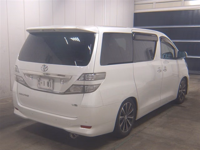TOYOTA VELLFIRE