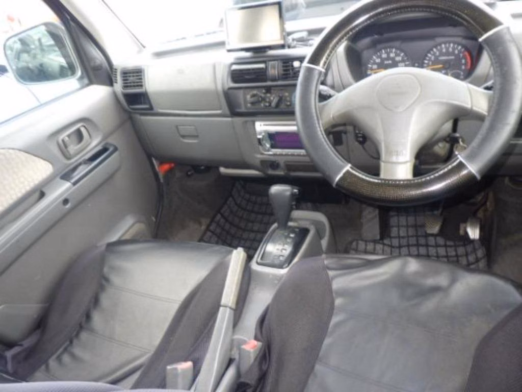 MITSUBISHI TOWN BOX
