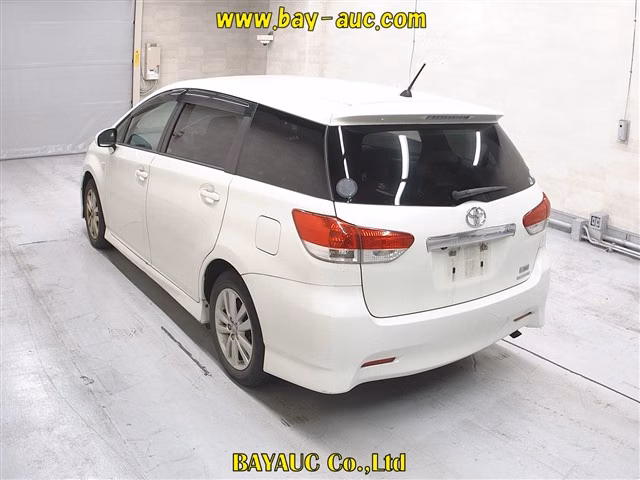 TOYOTA WISH
