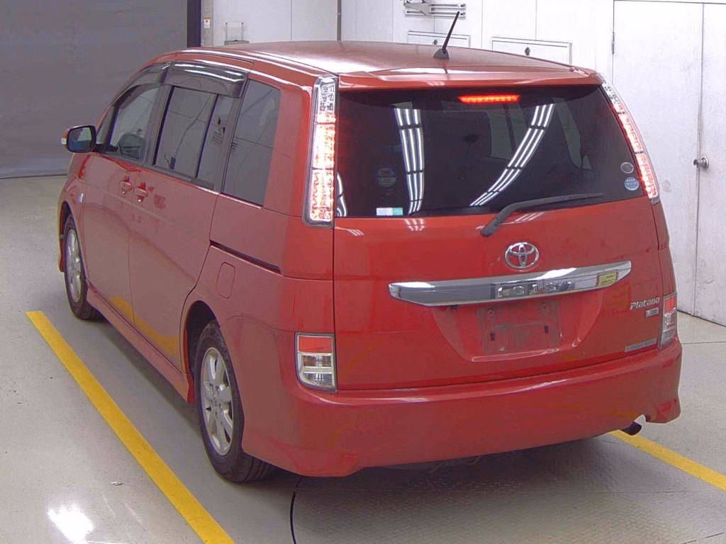 TOYOTA ISIS