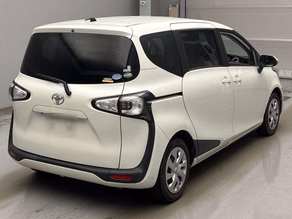 TOYOTA SIENTA