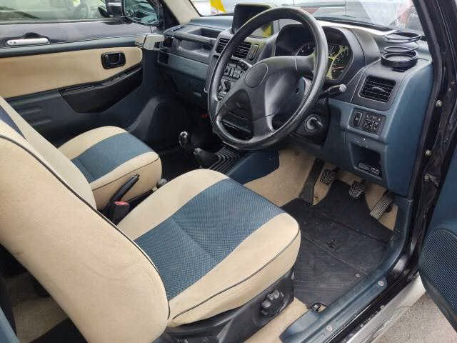 MITSUBISHI PAJERO MINI