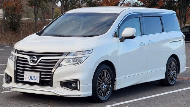 NISSAN ELGRAND