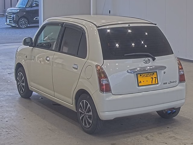DAIHATSU MIRA GINO