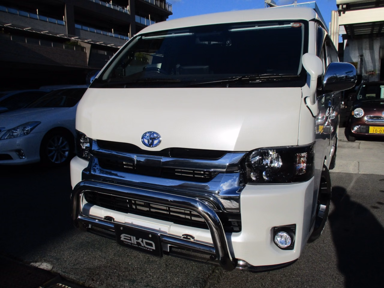 TOYOTA HIACE