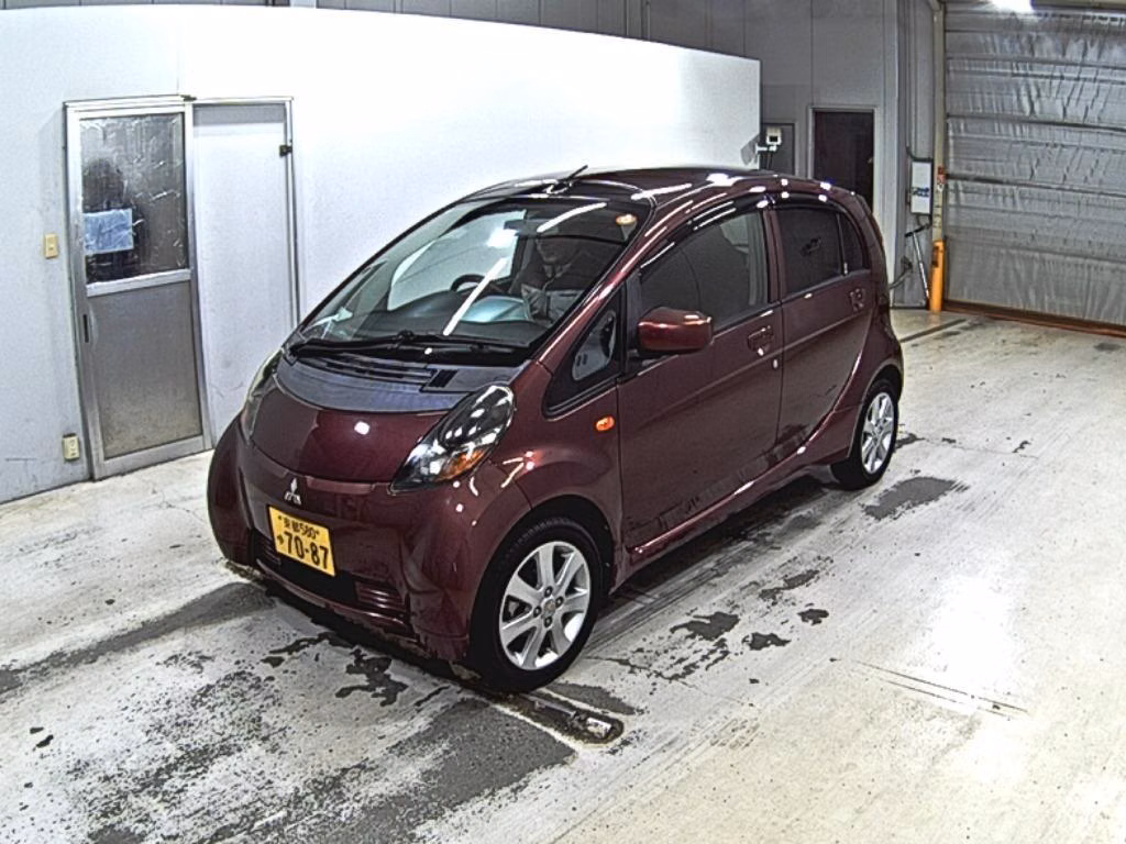 MITSUBISHI I
