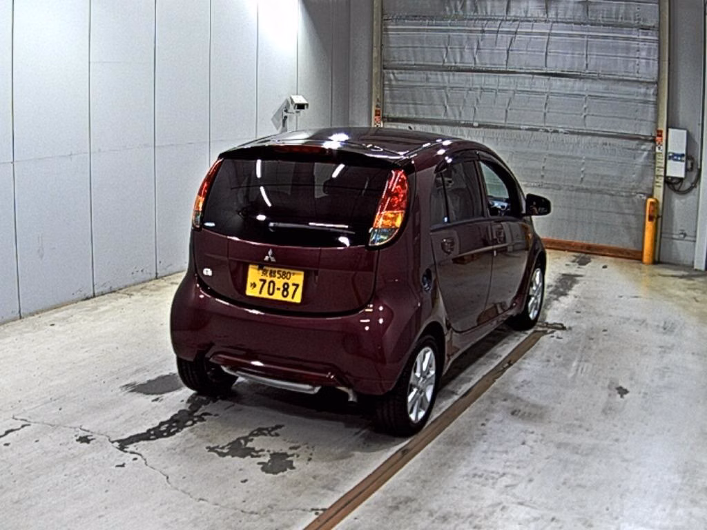 MITSUBISHI I