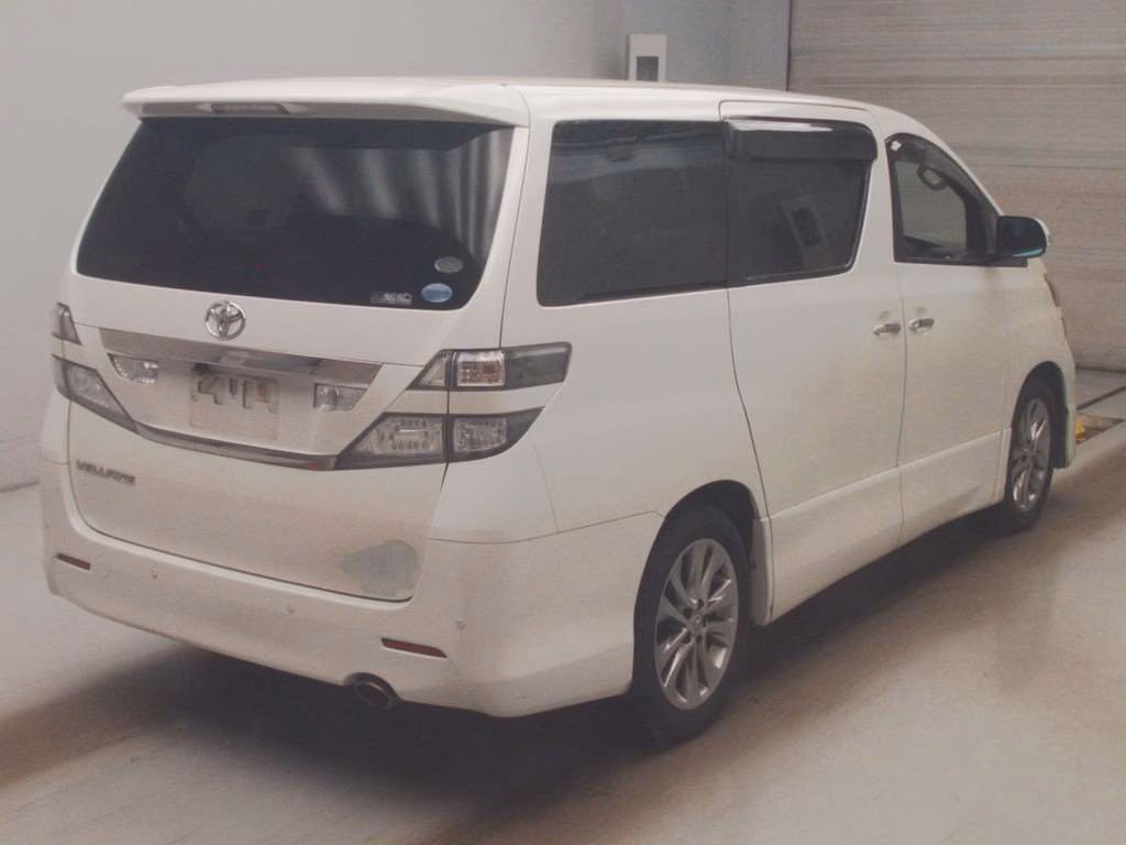 TOYOTA VELLFIRE