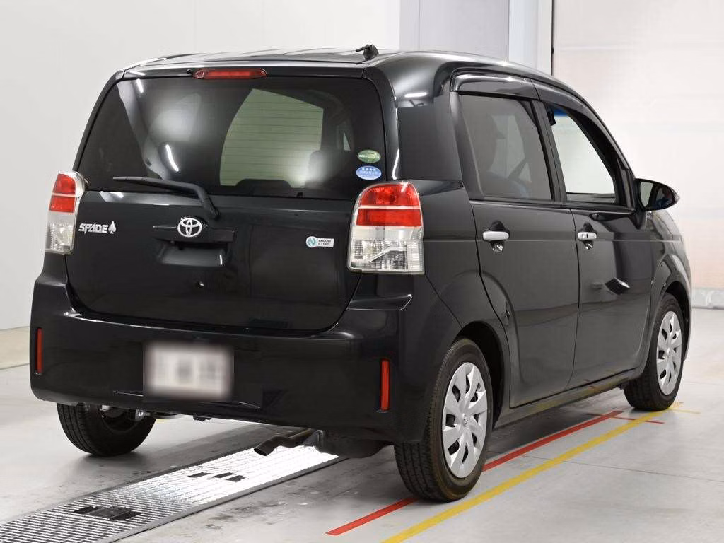 TOYOTA SPADE