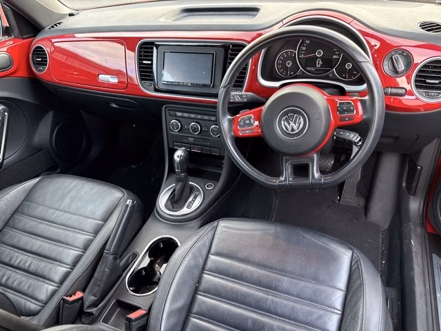 VOLKSWAGEN BEETLE