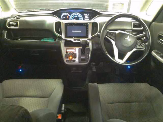 MITSUBISHI DELICA D:2