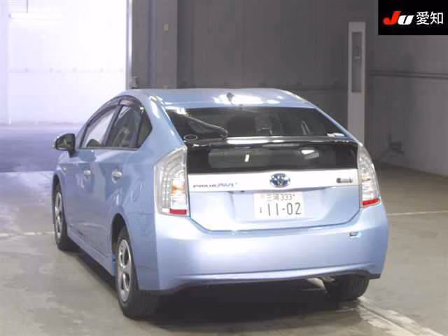 TOYOTA PRIUS PHV