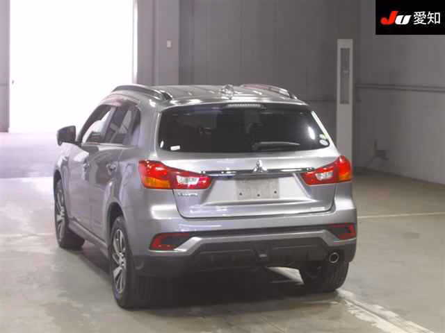 MITSUBISHI RVR