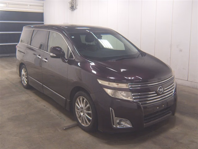 NISSAN ELGRAND