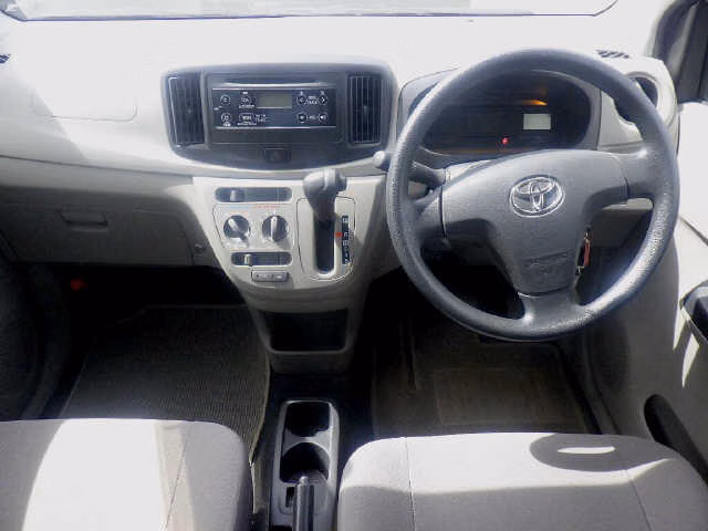 TOYOTA PIXIS EPOCH