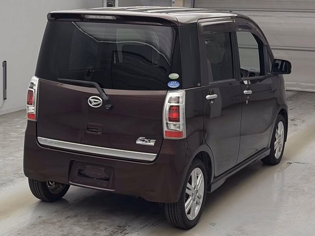 DAIHATSU TANTO EXE
