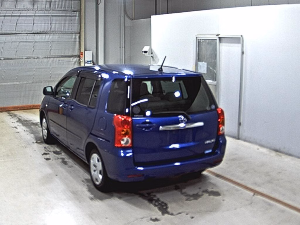 TOYOTA RAUM