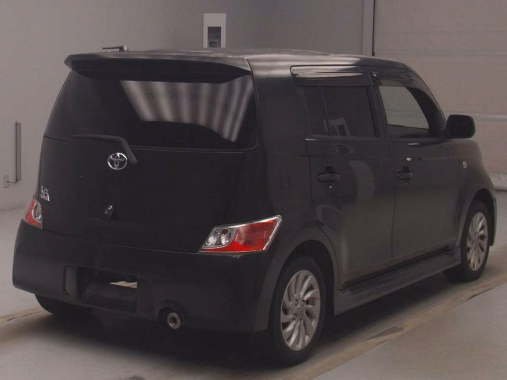 TOYOTA BB