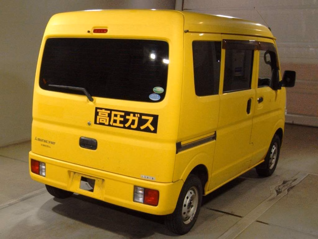 MITSUBISHI MINICAB