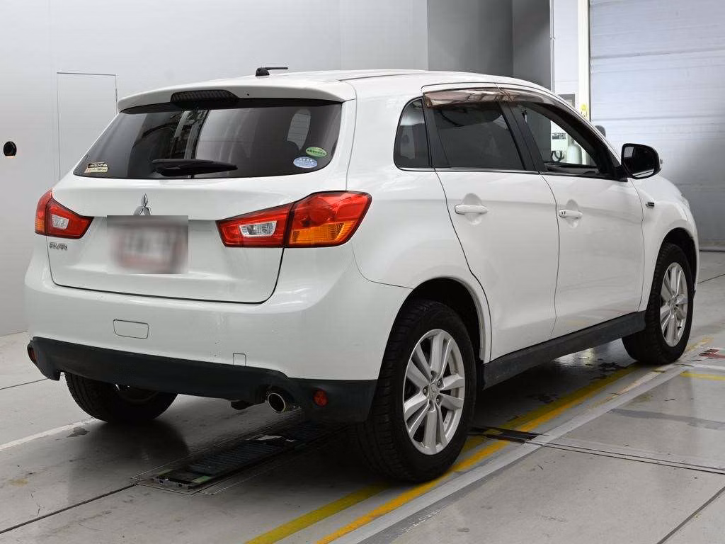 MITSUBISHI RVR