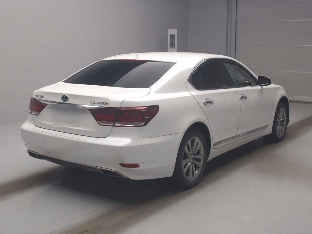 LEXUS LS600H