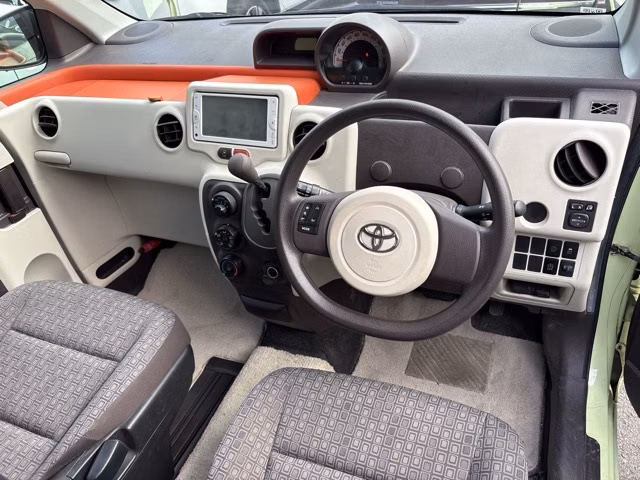 TOYOTA PORTE