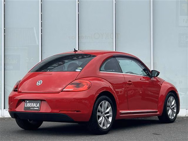 VOLKSWAGEN BEETLE