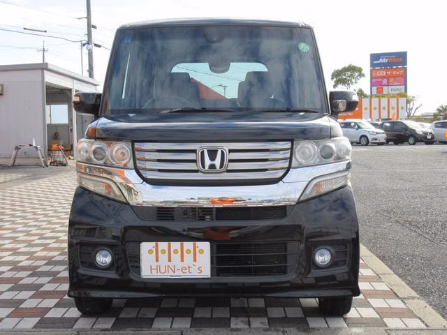 HONDA N-BOX+