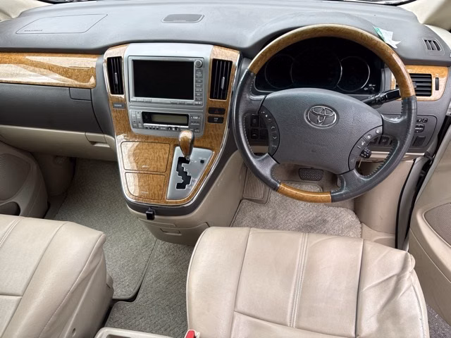 TOYOTA ALPHARD