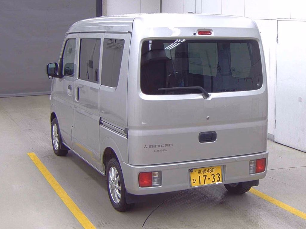 MITSUBISHI MINICAB