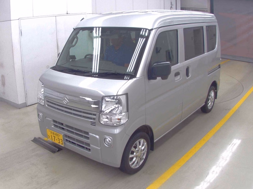 MITSUBISHI MINICAB