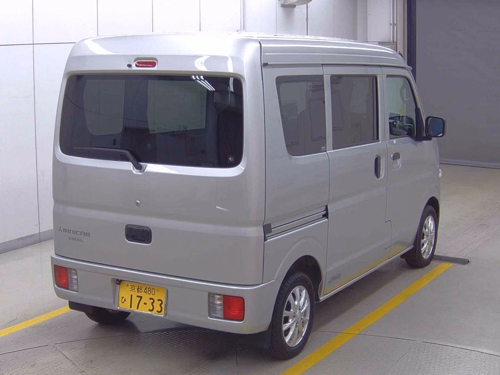 MITSUBISHI MINICAB