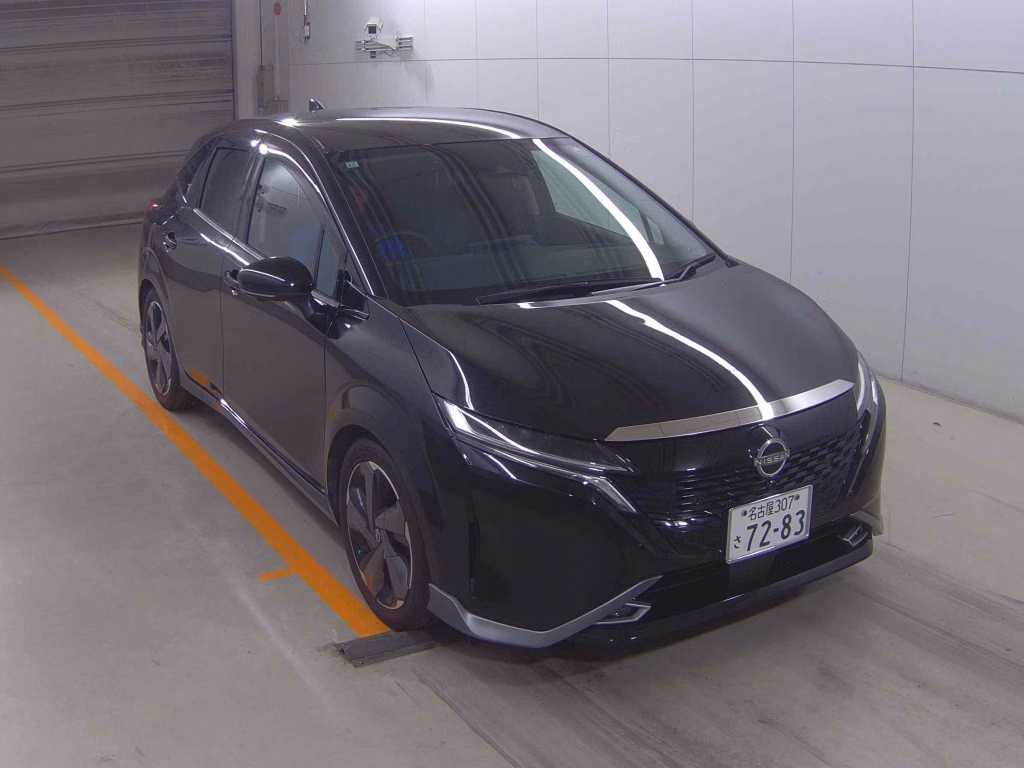 NISSAN AURA