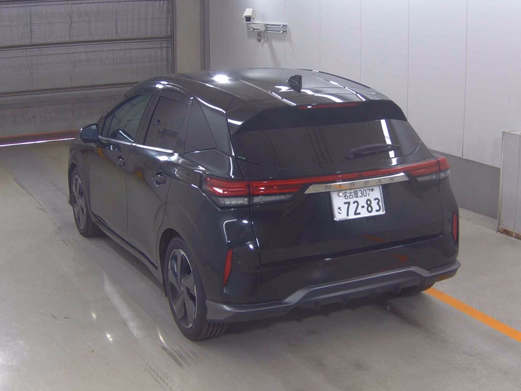 NISSAN AURA