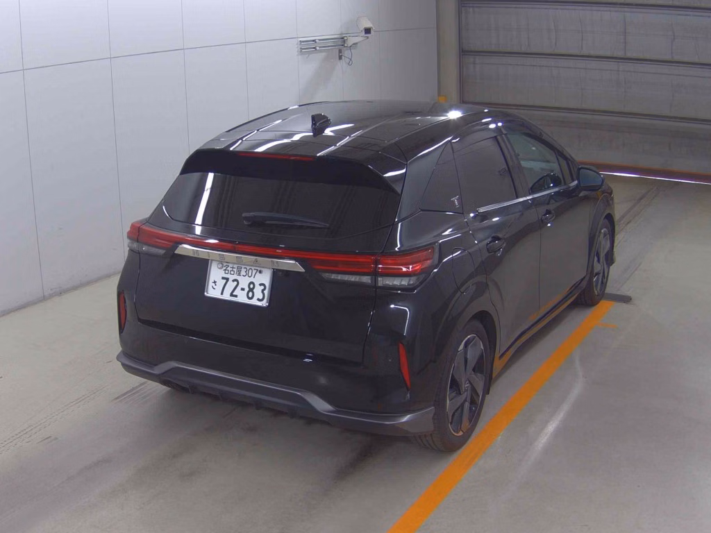 NISSAN AURA