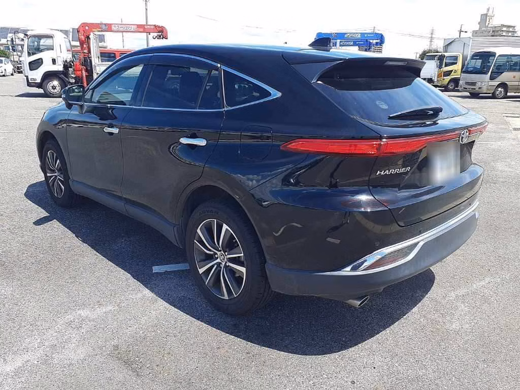TOYOTA HARRIER