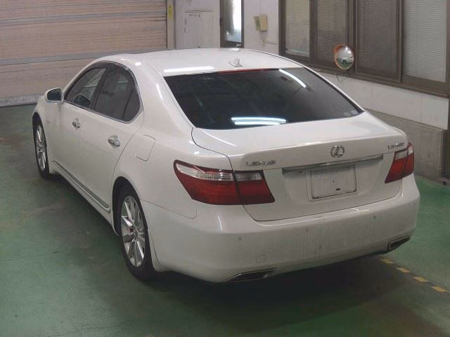 LEXUS LS460