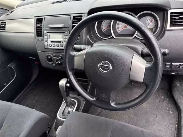 NISSAN TIIDA LATIO