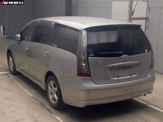 MITSUBISHI GRANDIS