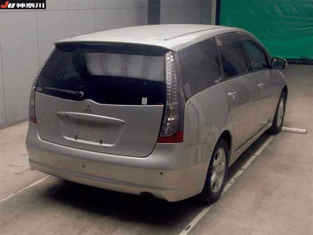 MITSUBISHI GRANDIS