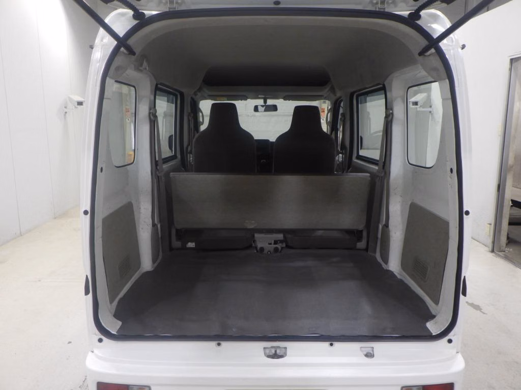 MITSUBISHI MINICAB