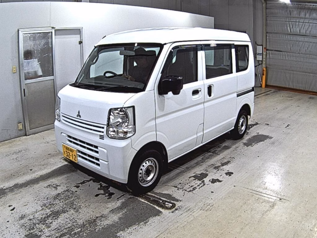 MITSUBISHI MINICAB