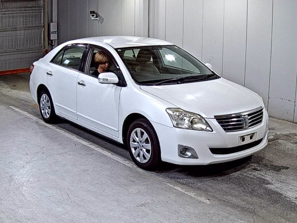 TOYOTA PREMIO